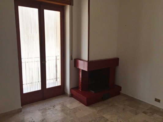 (Cod. Immobile: 90F) Appartamento - Tipologia: Appartamento a Ceglie Messapica (Brindisi) Puglia