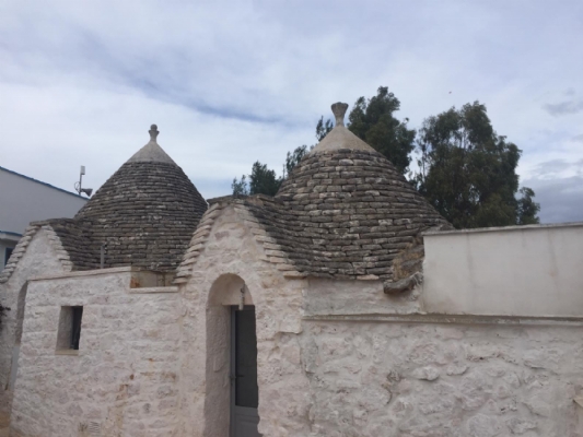 (Cod. Immobile: 205T) Complesso di trulli e lamie - Tipologia: Trullo a Ceglie Messapica (Brindisi) Puglia